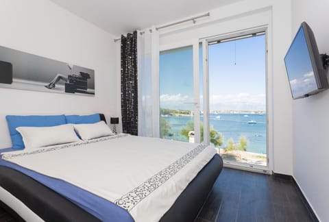 Bedroom, Sea view