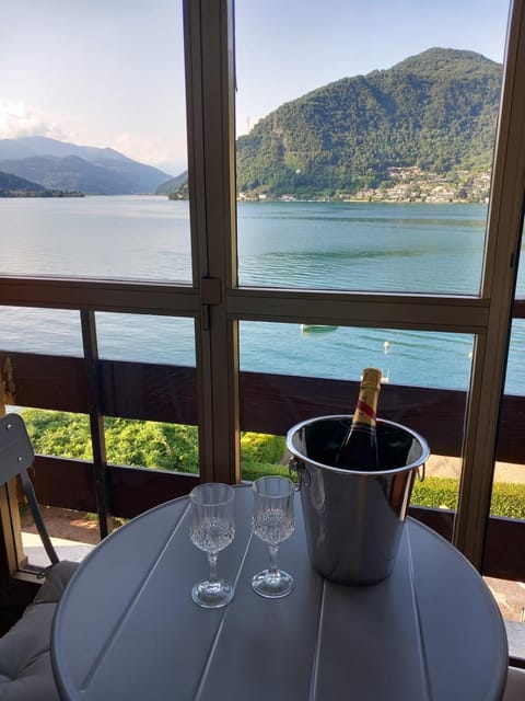 Natural landscape, View (from property/room), Balcony/Terrace, Lake view