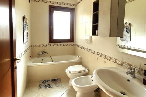 La dolce vita apartment free parking Apartment in Quartu Sant'Elena