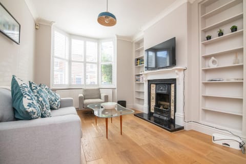 Central 2 BD Townhouse Apartment in Stratford-upon-Avon