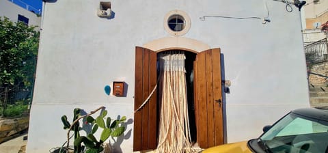 La Piccola Casa Apartment in Mattinata