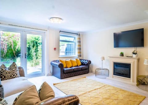 TV and multimedia, Living room, Seating area