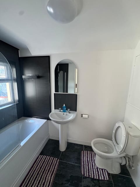 Seaside 3 bedroom Escape Bangor House in Northern Ireland