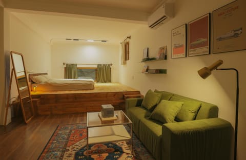 Bed, Photo of the whole room, Seating area, Bedroom, air conditioner