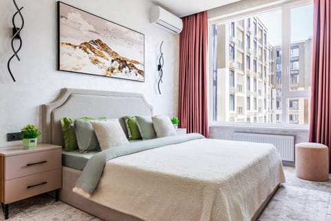 TV and multimedia, View (from property/room), View (from property/room), Bedroom, bunk bed, wardrobe