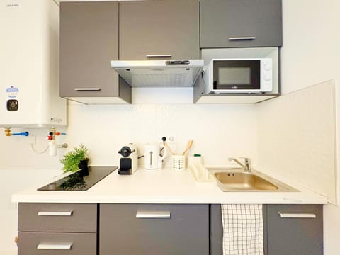 Songoria - Appartement 4 personnes - check in h24 & wifi Apartment in Villeurbanne