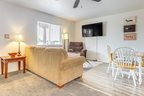 Patio and Mtn Views Home 5 Mi to Pueblo Reservoir House in Pueblo West