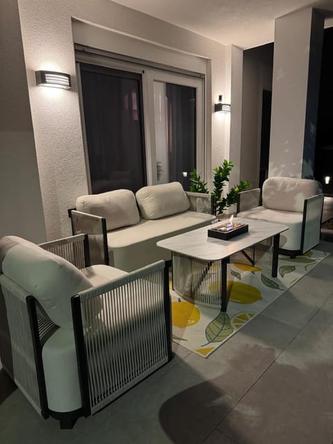 Garden, Seating area