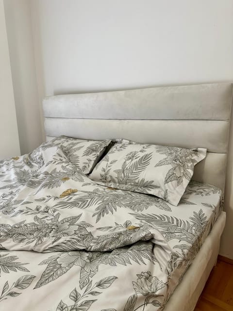 Vidolux Studio - Free Garage and Fast WiFi Apartment in Serbia