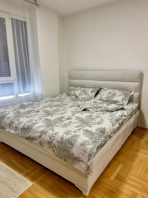 Vidolux Studio - Free Garage and Fast WiFi Apartment in Serbia