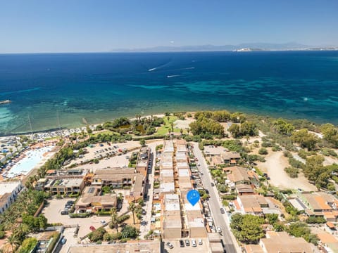 Neighbourhood, Bird's eye view