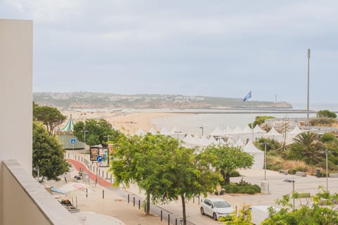 Beach, Sea view, Location