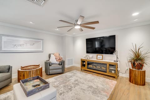 Waterfront Views and Dock Matlacha Island Home House in Matlacha