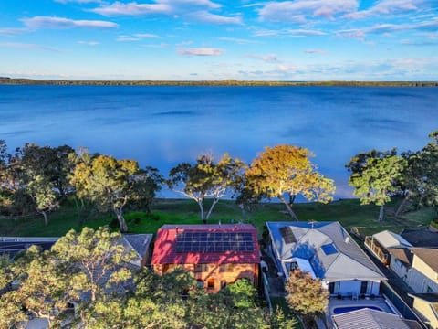 Bird's eye view, Lake view