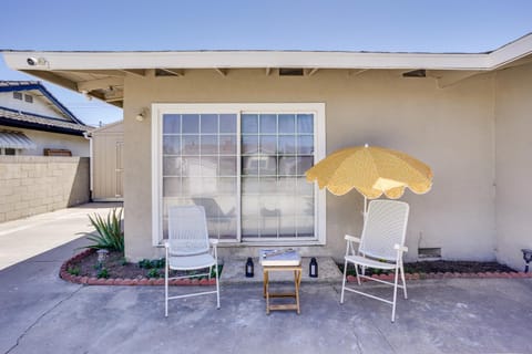 Explore SoCal! Cozy Retreat Near Disney and Beaches Apartment in Fountain Valley