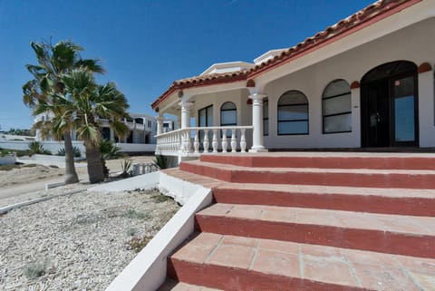 Property building, Day