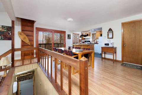 Kitchen or kitchenette, Dining area, kitchen