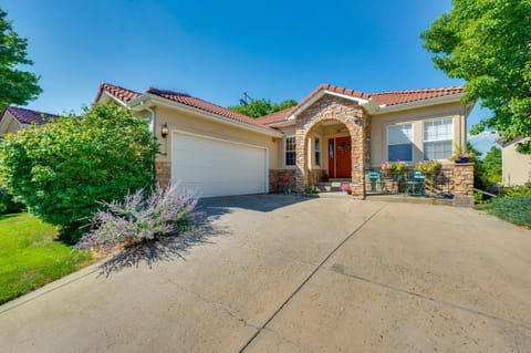 Pet-Friendly Longmont Home with McIntosh Lake Access House in Longmont
