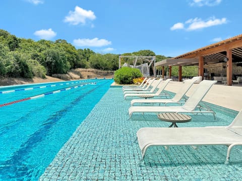 Swimming pool, Swimming pool