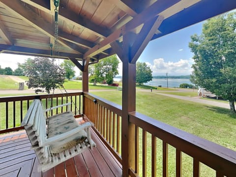 Pinnacle Place House in Sevierville