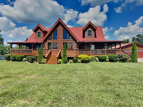 Pinnacle Place House in Sevierville