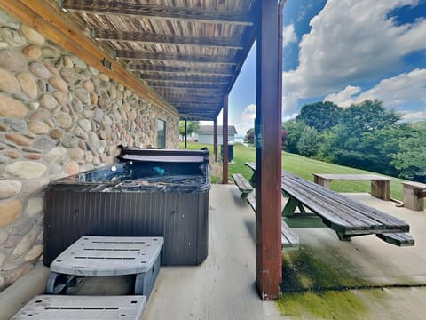 Pinnacle Place House in Sevierville