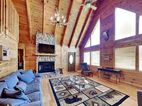 Pinnacle Place House in Sevierville