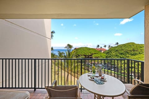 Kaanapali Shores 512 Apartment in Kaanapali