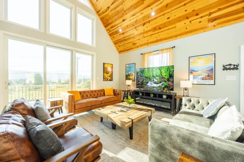 Black Diamond by MasonTyler House in Dry Fork