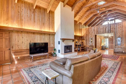 Little Lake George Hideaway with Furnished Boathouse House in Welaka