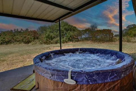 Off the Rails Retreat Villa in Oklahoma