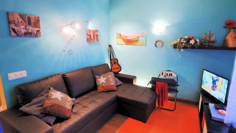 TV and multimedia, Living room, Seating area