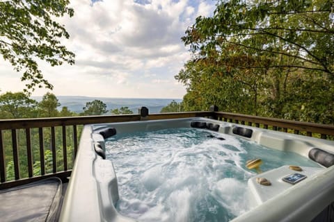Hot Tub, Mountain view