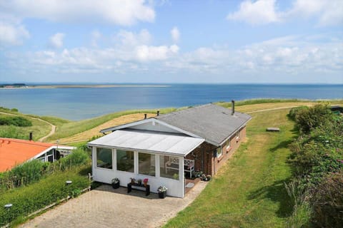 G192-Lemvig-Violvej-92 House in Central Denmark Region