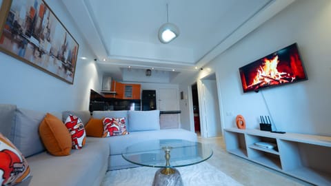 Communal lounge/ TV room, TV and multimedia, Dining area