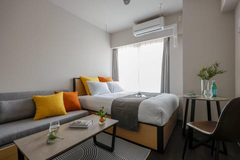 Bed, Living room, Bedroom, air conditioner