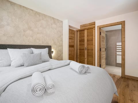 Duplex au pied des pistes avec sauna, 5 chambres pour 12 - FR-1-570-71 Apartment in Les Allues