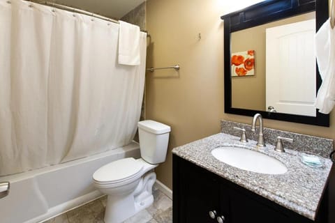 Shower, Toilet, Bathroom, Bath