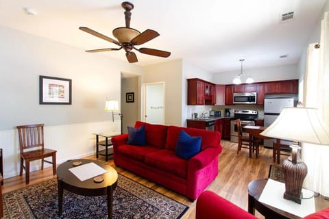 Miners Ridge Villa on Choice Ave - Steps to Downtown Apartment in Dahlonega