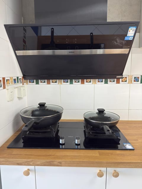 Cozy and Modern Condo near CBD and 2nd Ring Road, Changan Avenue with the view of CITIC Tower Apartment in Beijing