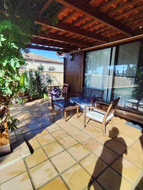 Balcony/Terrace, Garden view