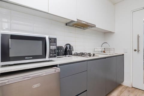 Stylish Studio in One on Albert Apartment in Cape Town