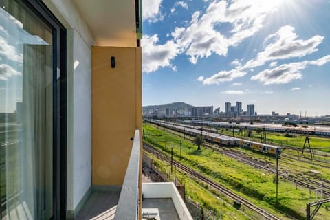 Stylish Studio in One on Albert Apartment in Cape Town