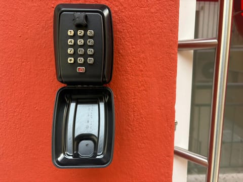 NEST LIVING Red Velvet - Private Design Apartment in the city center Apartment in Friuli-Venezia Giulia