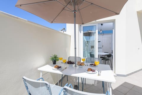 Day, Balcony/Terrace
