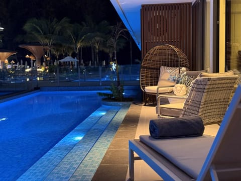 Balcony/Terrace, Pool view, Swimming pool, Swimming pool