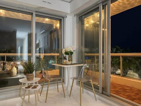C3 Studio Facing Sea and Beach - Wifi, AC, terrace Apartment in Cannes