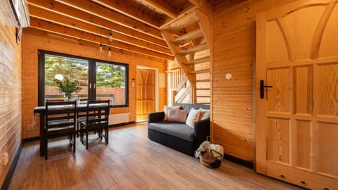 Bed, Living room, Photo of the whole room, Seating area, Dining area