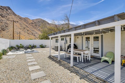 Home with Stunning Mountain Views in Palm Springs! House in Palm Springs