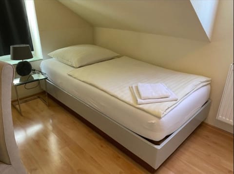 Hotel Restaurant Zagreb Hotel in Cologne